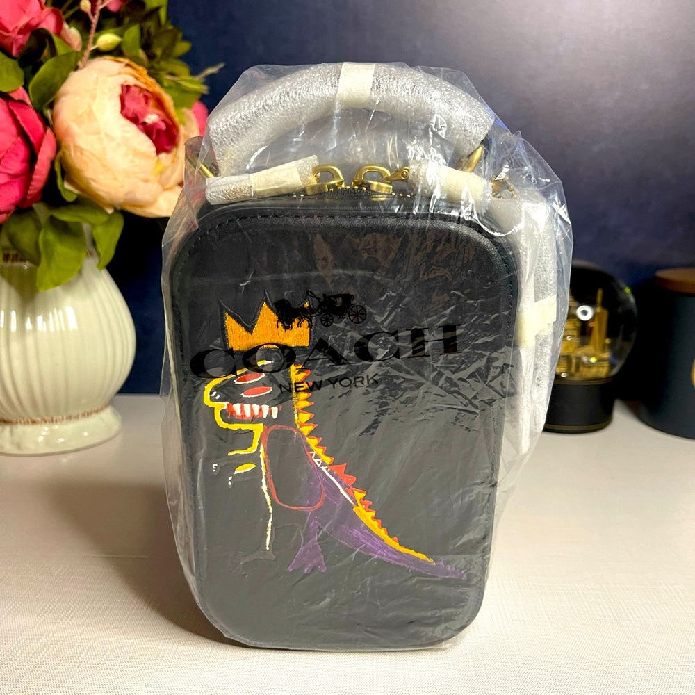 NWT. Coach Basquiat Pez, Allie bag